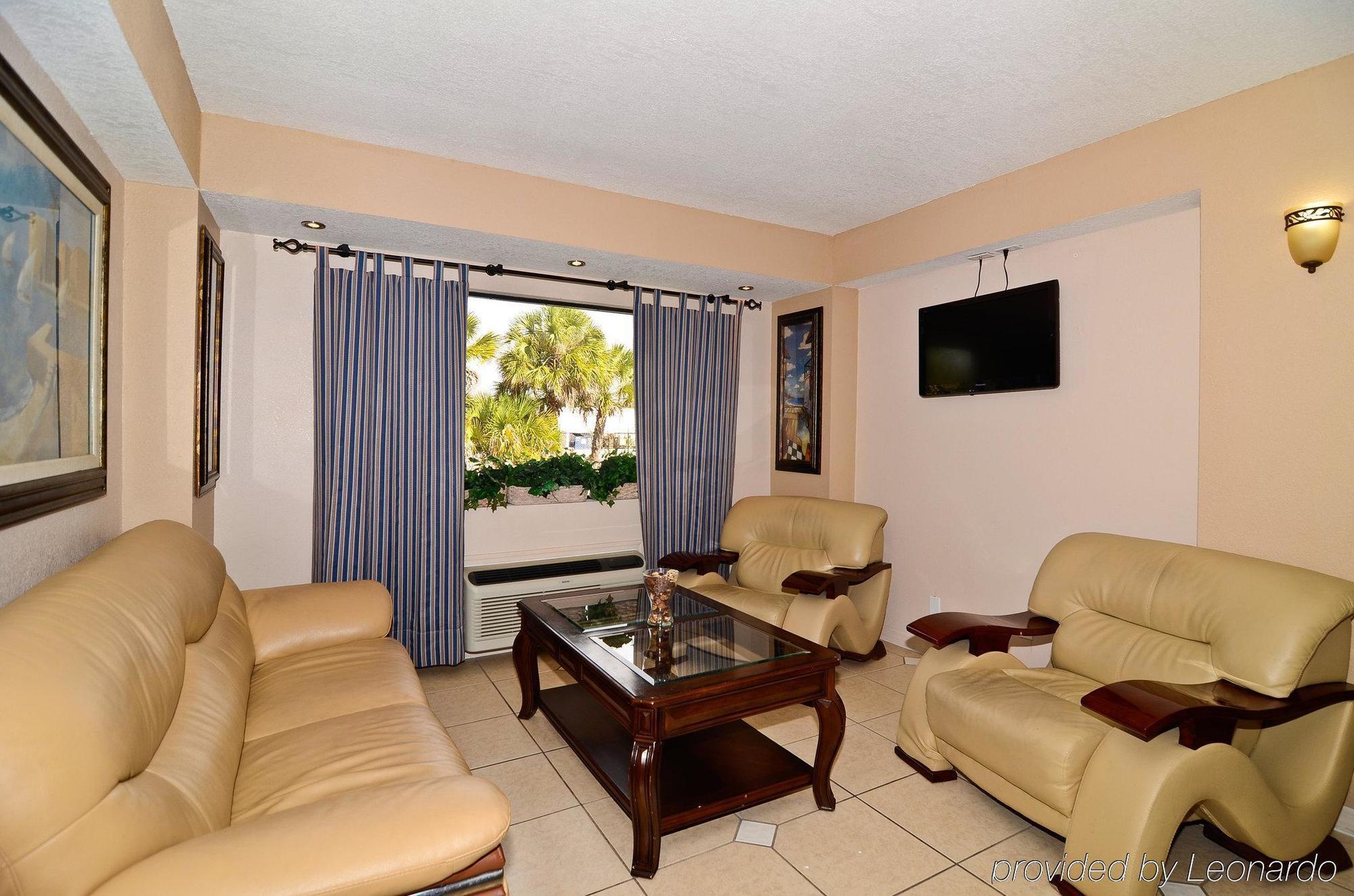 Days Inn & Suites By Wyndham Tampa - Ybor City Esterno foto