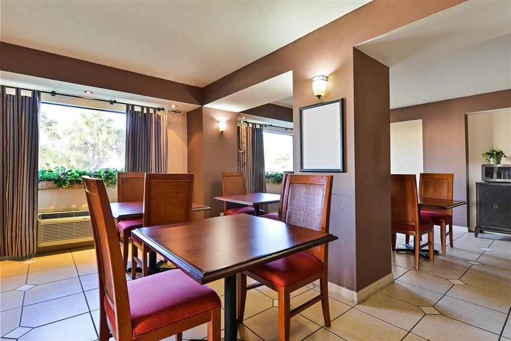 Days Inn & Suites By Wyndham Tampa - Ybor City Ristorante foto