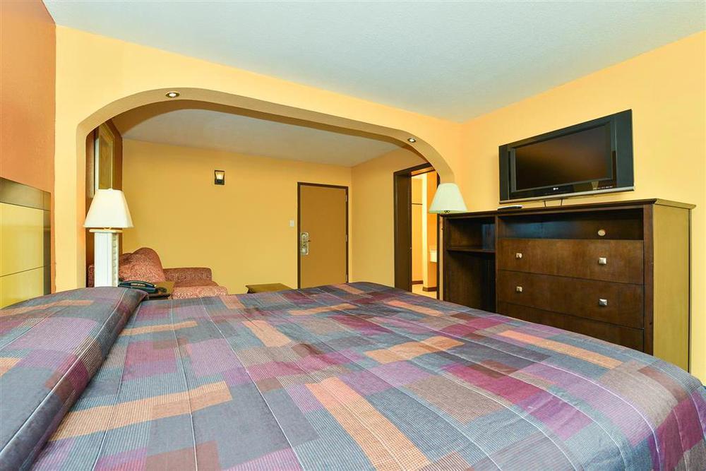 Days Inn & Suites By Wyndham Tampa - Ybor City Camera foto